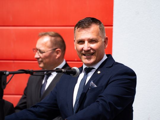 Przekazanie wozu strażackiego dla OSP Jankowice (zdjęcia)