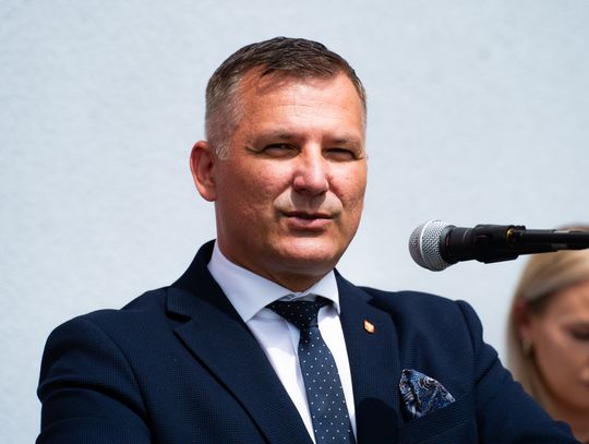 Przekazanie wozu strażackiego dla OSP Jankowice (zdjęcia)