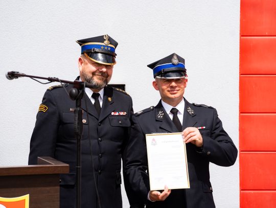 Przekazanie wozu strażackiego dla OSP Jankowice (zdjęcia)