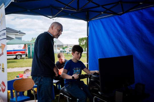 Festyn środowiskowy "Kolorowo na Ludowo" w PSP nr 6 (zdjęcia)