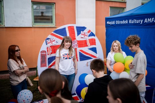 Festyn środowiskowy "Kolorowo na Ludowo" w PSP nr 6 (zdjęcia)