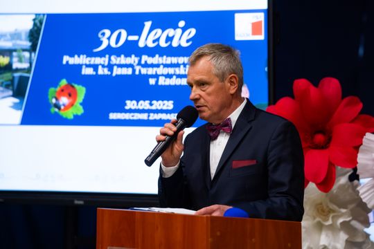 Jubileusz 30-lecia istnienia szkoły PSP nr 21 im. ks. Jana Twardowskiego (zdjęcia)
