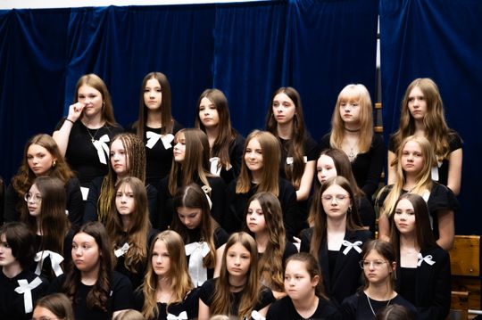 Jubileusz 30-lecia istnienia szkoły PSP nr 21 im. ks. Jana Twardowskiego (zdjęcia)