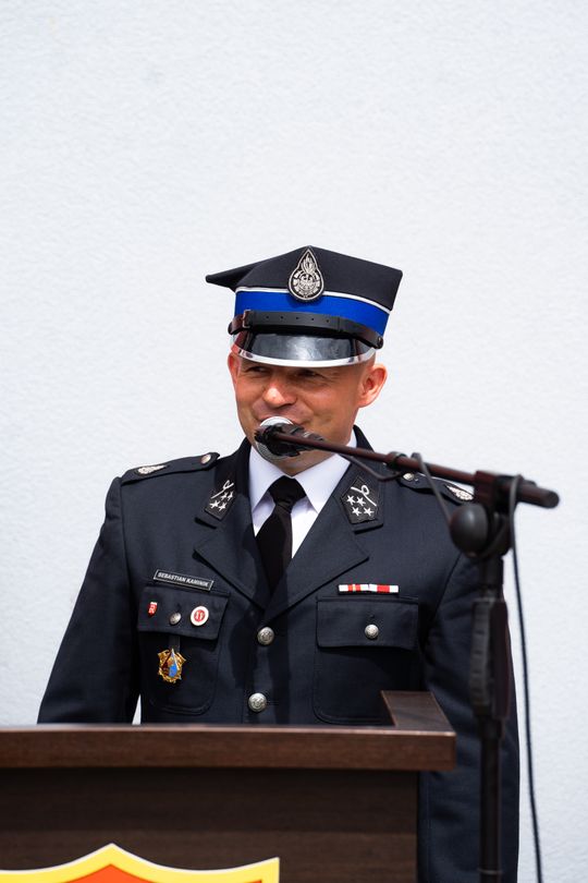Przekazanie wozu strażackiego dla OSP Jankowice (zdjęcia)