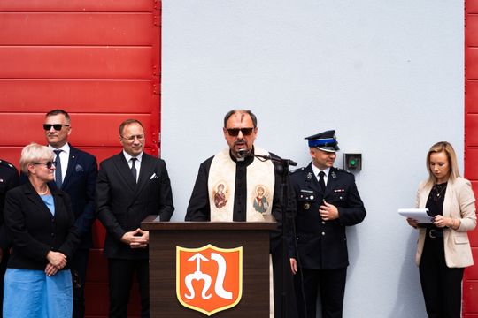 Przekazanie wozu strażackiego dla OSP Jankowice (zdjęcia)