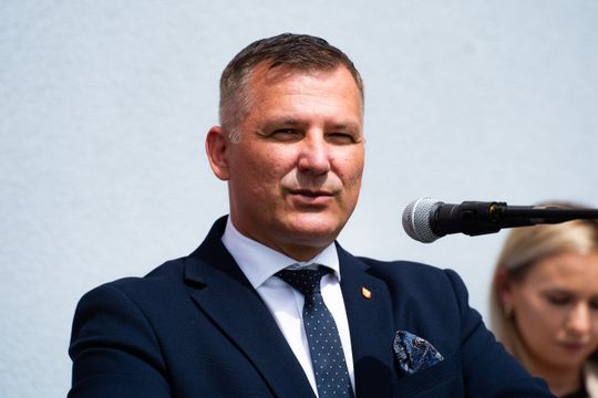 Przekazanie wozu strażackiego dla OSP Jankowice (zdjęcia)