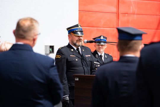 Przekazanie wozu strażackiego dla OSP Jankowice (zdjęcia)
