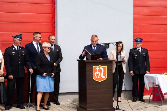 Przekazanie wozu strażackiego dla OSP Jankowice (zdjęcia)