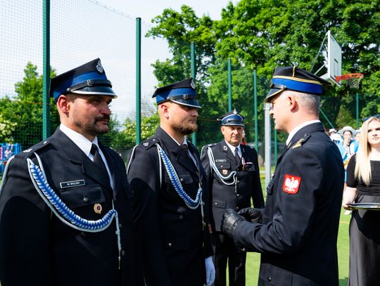 75-lecie OSP Gulin oraz przekazanie nowego samochodu ratowniczo- gaśniczego (zdjęcia)