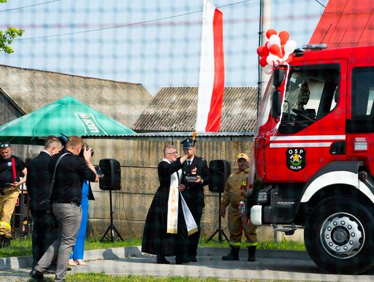 75-lecie OSP Gulin oraz przekazanie nowego samochodu ratowniczo- gaśniczego (zdjęcia)
