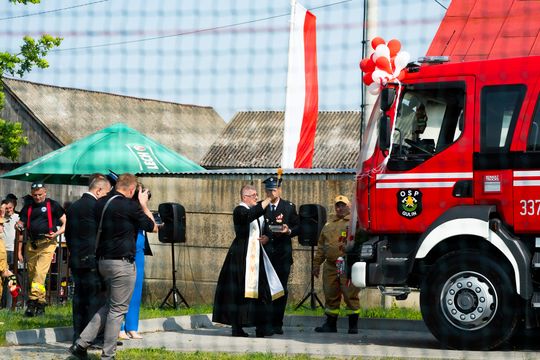 75-lecie OSP Gulin oraz przekazanie nowego samochodu ratowniczo- gaśniczego (zdjęcia)