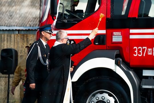 75-lecie OSP Gulin oraz przekazanie nowego samochodu ratowniczo- gaśniczego (zdjęcia)