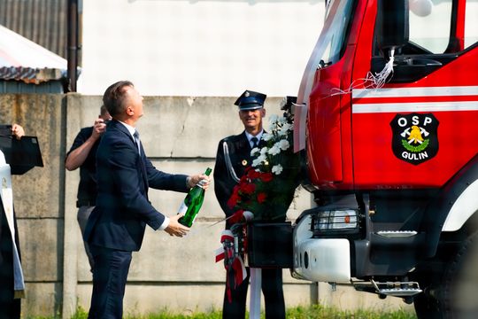 75-lecie OSP Gulin oraz przekazanie nowego samochodu ratowniczo- gaśniczego (zdjęcia)
