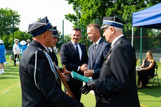 75-lecie OSP Gulin oraz przekazanie nowego samochodu ratowniczo- gaśniczego (zdjęcia)