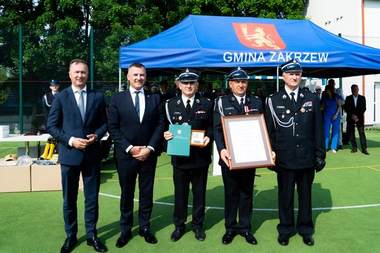 75-lecie OSP Gulin oraz przekazanie nowego samochodu ratowniczo- gaśniczego (zdjęcia)