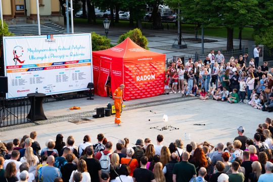 XIV Międzynarodowy Festiwal Artystów Ulicznych i Precyzji w Radomiu (zdjęcia)