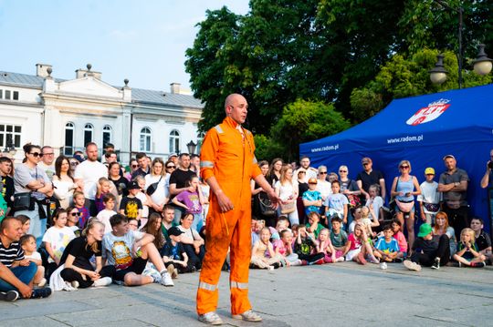 XIV Międzynarodowy Festiwal Artystów Ulicznych i Precyzji w Radomiu (zdjęcia)