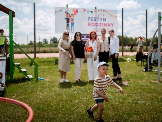 Festyn rodziny w PSP w Dąbrówce Podłężnej im Orła Białego (zdjęcia)