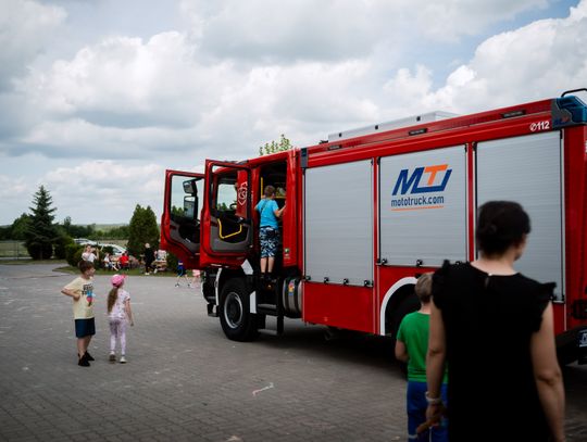 Festyn rodziny w PSP w Dąbrówce Podłężnej im Orła Białego (zdjęcia)