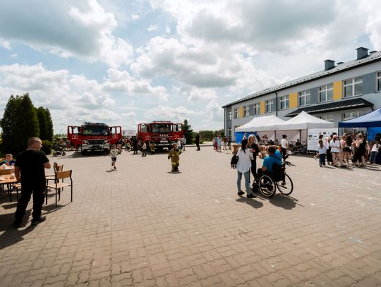 Festyn rodziny w PSP w Dąbrówce Podłężnej im Orła Białego (zdjęcia)