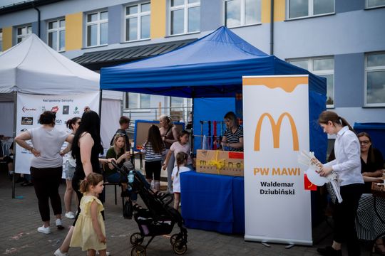 Festyn rodziny w PSP w Dąbrówce Podłężnej im Orła Białego (zdjęcia)