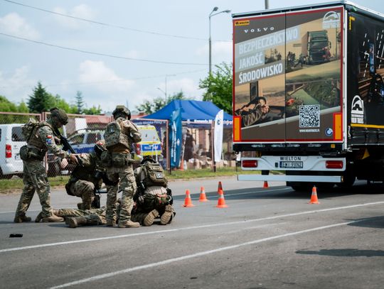 Piknik bezpieczeństwa w Automobilklubie (zdjęcia)