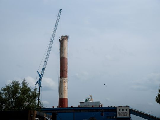 Wyburzanie komina RADPEC południe (zdjęcia)