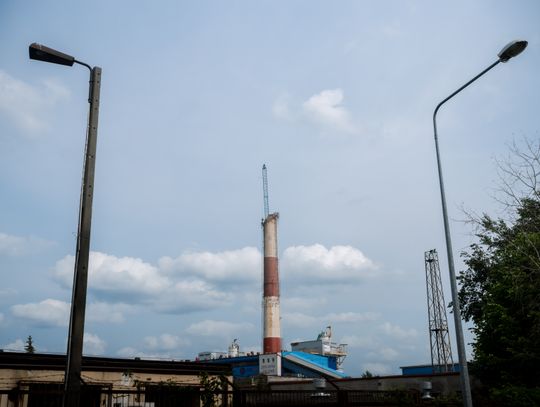 Wyburzanie komina RADPEC południe (zdjęcia)