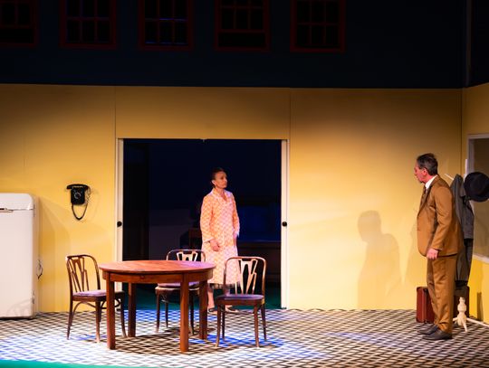 Próba medialna spektaklu "Śmierć komiwojażera" w reżyserii Radosława Rychcika (zdjęcia)