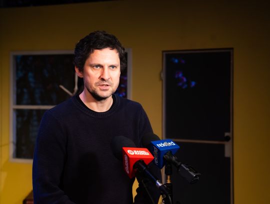 Próba medialna spektaklu "Śmierć komiwojażera" w reżyserii Radosława Rychcika (zdjęcia)