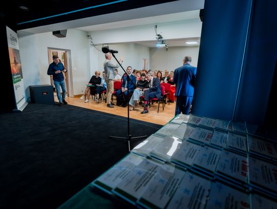 Wręczenie czeków dla Kół Gospodyń Wiejskich (zdjęcia)