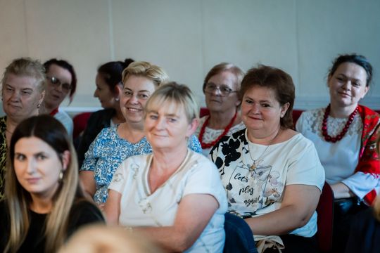 Wręczenie czeków dla Kół Gospodyń Wiejskich (zdjęcia)