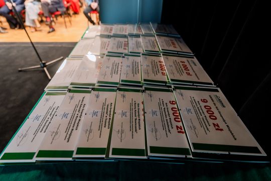 Wręczenie czeków dla Kół Gospodyń Wiejskich (zdjęcia)