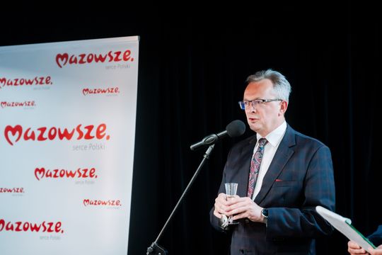 Wręczenie czeków dla Kół Gospodyń Wiejskich (zdjęcia)