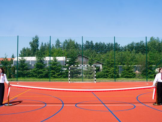 Uroczyste otwarcie boiska przy PSP w Jedlance (zdjęcia)