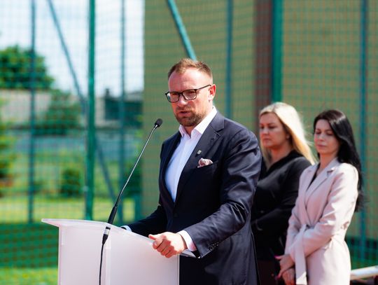 Uroczyste otwarcie boiska przy PSP w Jedlance (zdjęcia)
