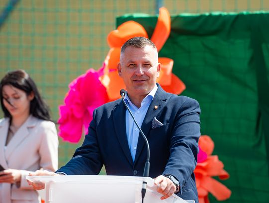 Uroczyste otwarcie boiska przy PSP w Jedlance (zdjęcia)