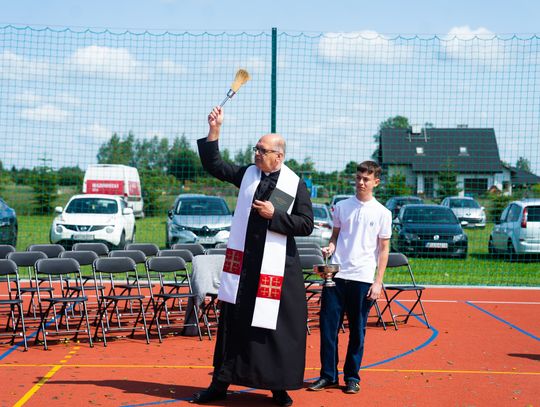 Uroczyste otwarcie boiska przy PSP w Jedlance (zdjęcia)