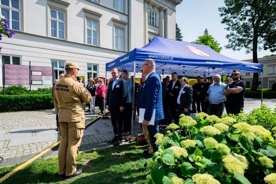 "Bezpieczny Radom 2025" - ćwiczenia obronne na placu Corazziego (zdjęcia)