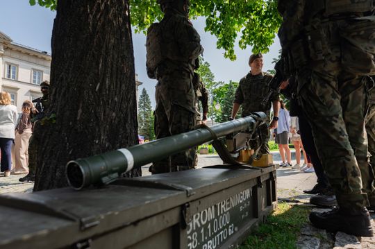 "Bezpieczny Radom 2025" - ćwiczenia obronne na placu Corazziego (zdjęcia) "Bezpieczny Radom 2025" - ćwiczenia obronne na placu Corazziego (zdjęcia)
