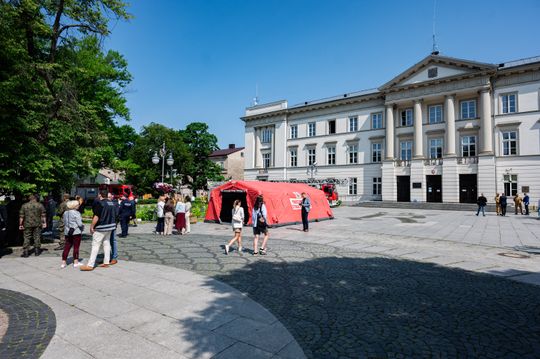 "Bezpieczny Radom 2025" - ćwiczenia obronne na placu Corazziego (zdjęcia)