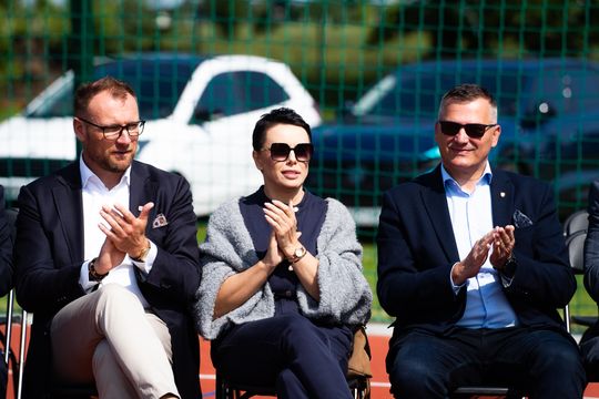 Uroczyste otwarcie boiska przy PSP w Jedlance (zdjęcia)