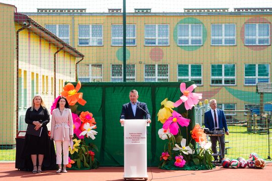 Uroczyste otwarcie boiska przy PSP w Jedlance (zdjęcia)