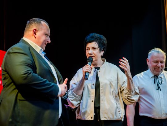 Potańcówka w klimacie PRL w DK Idalin (zdjęcia)