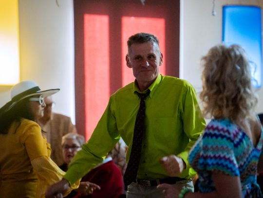 Potańcówka w klimacie PRL w DK Idalin (zdjęcia)