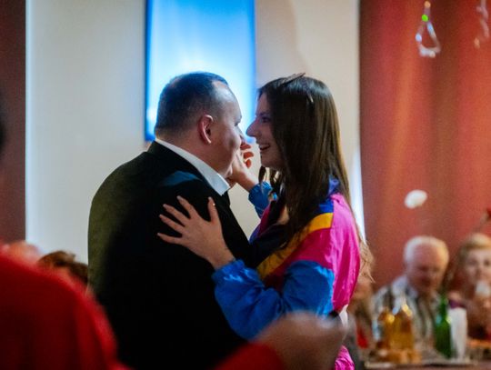 Potańcówka w klimacie PRL w DK Idalin (zdjęcia)