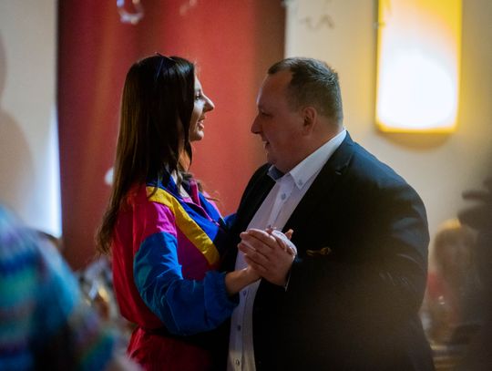 Potańcówka w klimacie PRL w DK Idalin (zdjęcia)