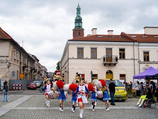Radomskie Dni Godności - VII Festiwal Twórczości Osób z Niepełnosprawnością Intelektualną „Tacy Sami” (zdjęcia)