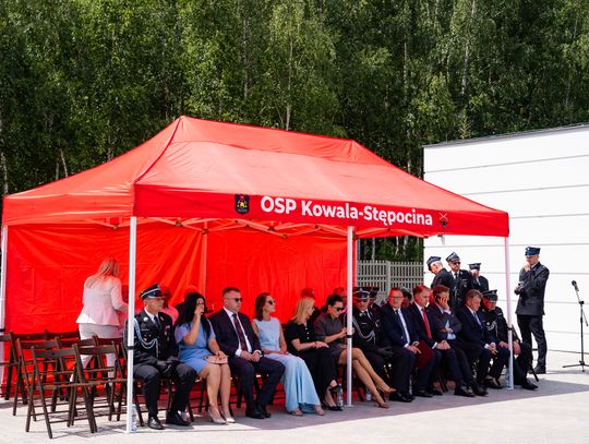 Przekazanie wozu strażackiego dla OSP Kowala- Stępocina (zdjęcia)