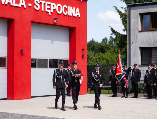 Przekazanie wozu strażackiego dla OSP Kowala- Stępocina (zdjęcia)